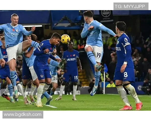 欧冠综述：曼城4-1狂胜锁定头名，切尔西巴萨0-3翻车，穆里尼奥四连败垫底