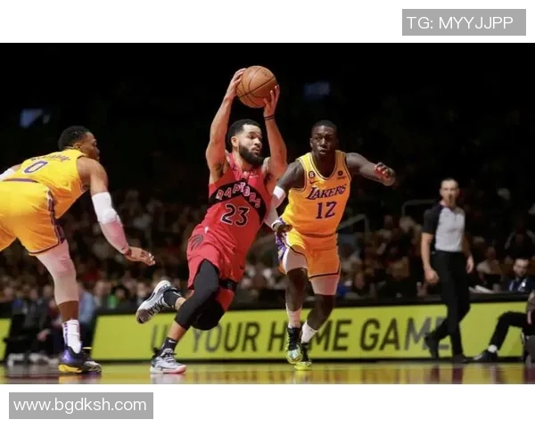 03年湖人对决猛龙的经典时刻回顾与赛季精彩瞬间分析